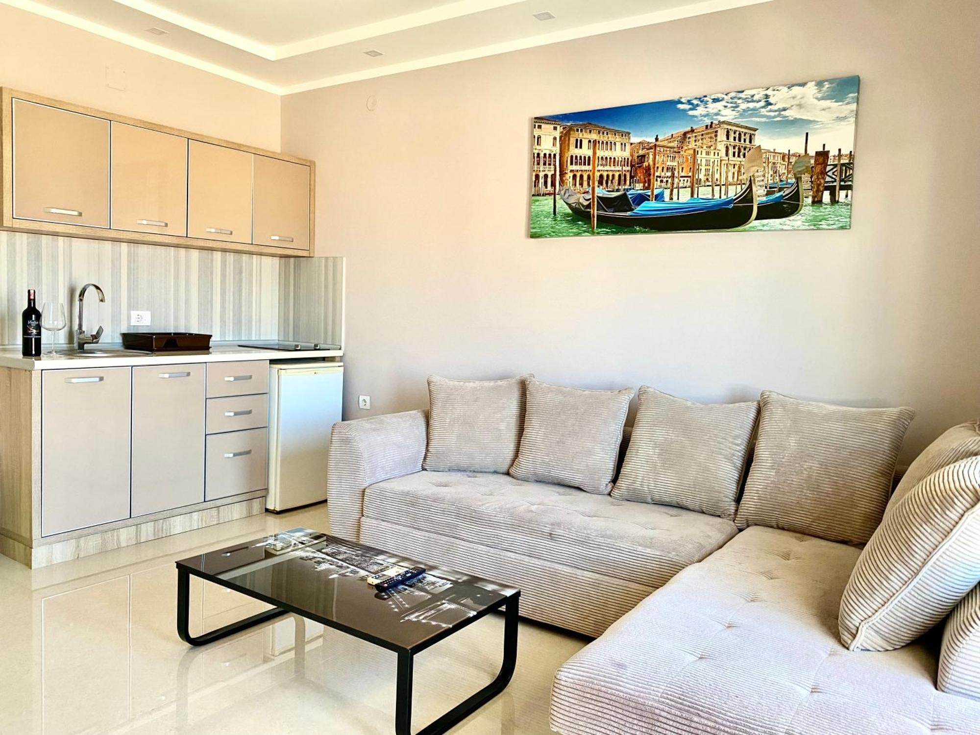 Fimi Apartments Улцин Екстериор снимка