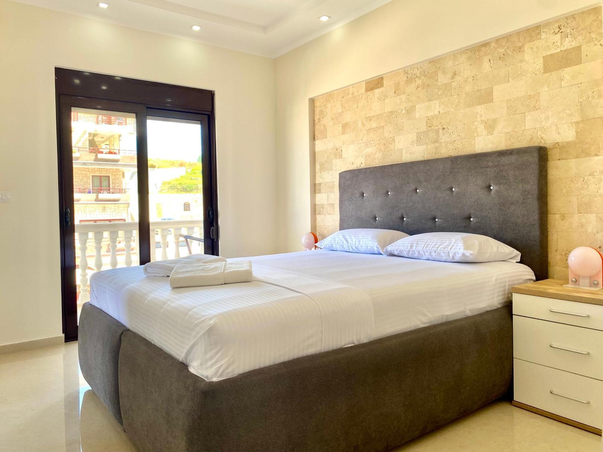 Fimi Apartments Улцин Екстериор снимка