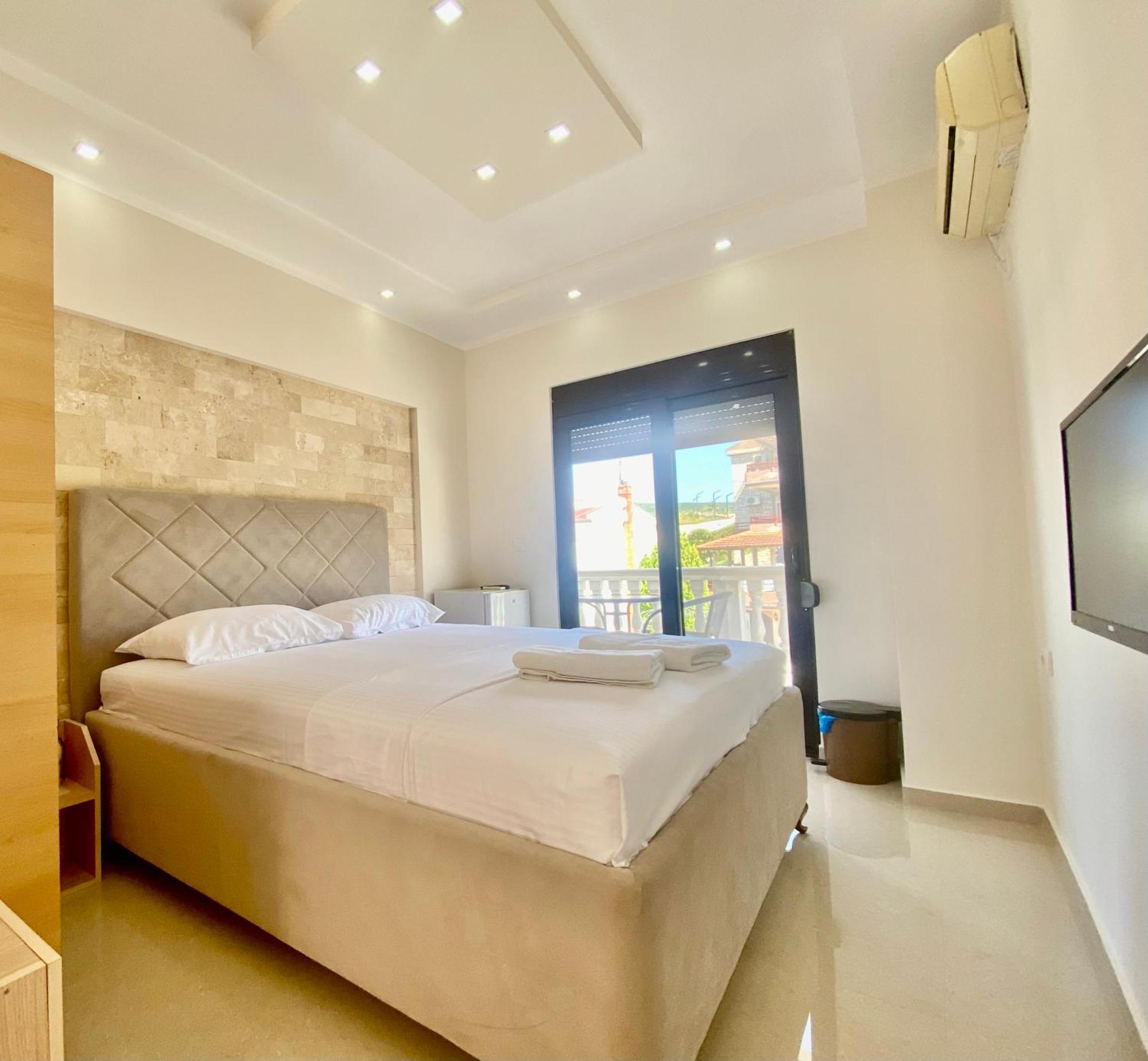 Fimi Apartments Улцин Екстериор снимка