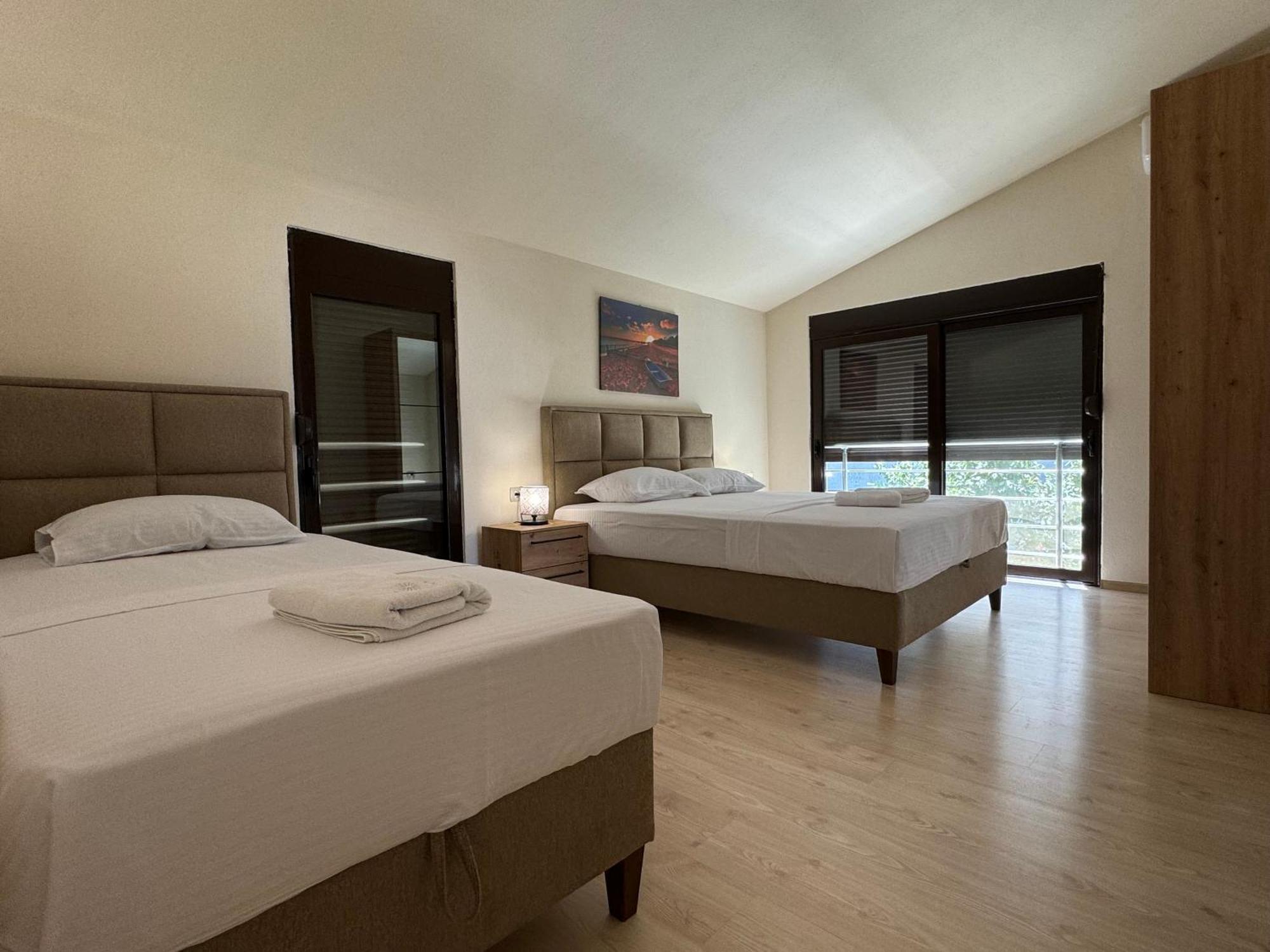 Fimi Apartments Улцин Екстериор снимка